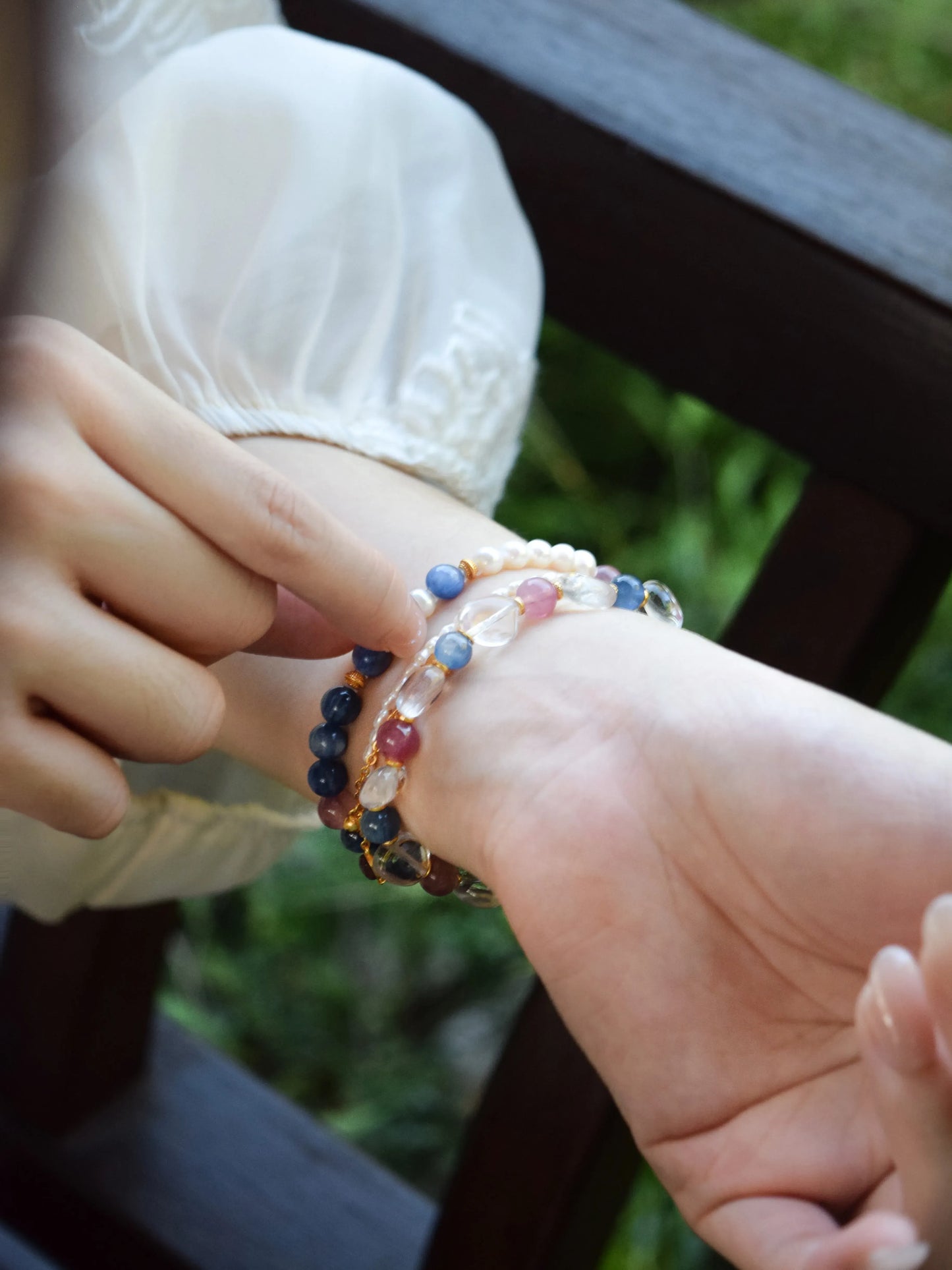 「満庭芳」ブルー×ピンク ブルーキヤナイト 桃花運 天然石ブレスレット