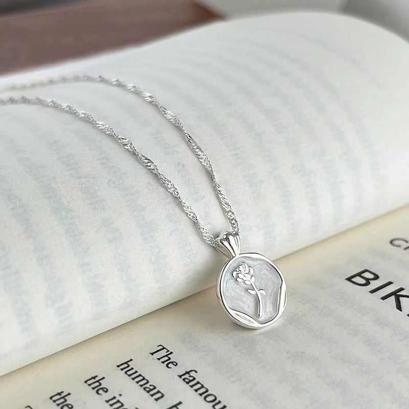 925純銀チューリップネックレスオリジナル高級感ショールディングネックレス女性轻奢