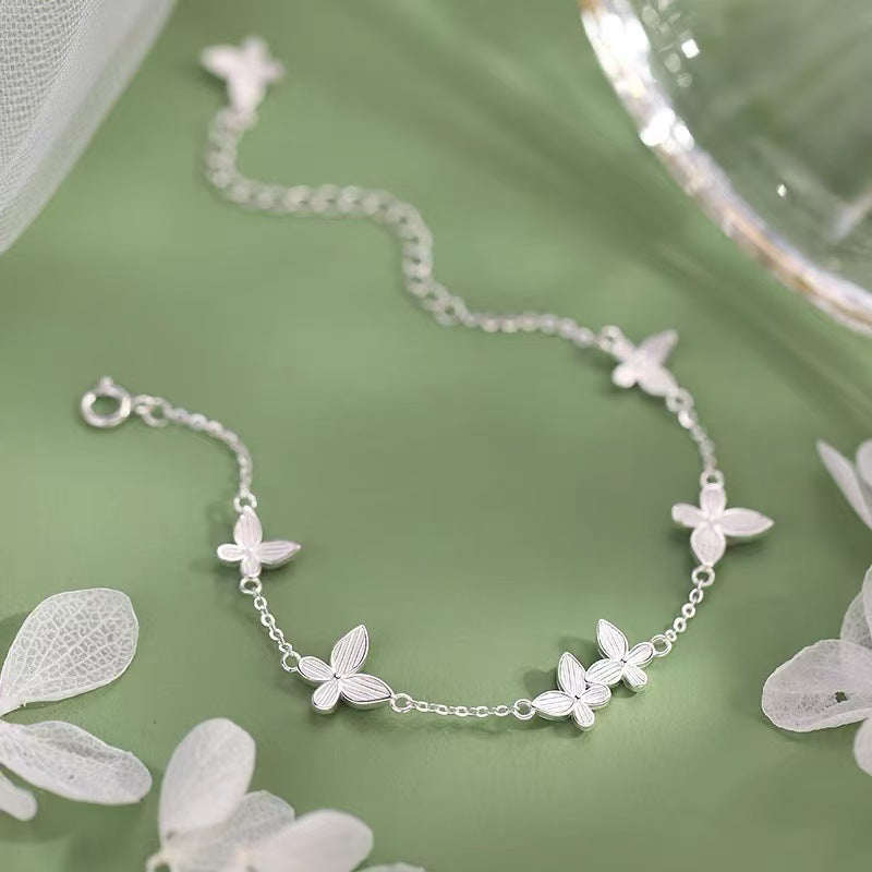 925 スターリングシルバー蝶ブレスレット女性のためのライト高級ニッチデザインインスタイルハイエンドガールフレンドギフト