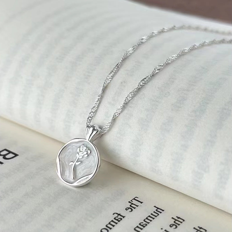 925純銀チューリップネックレスオリジナル高級感ショールディングネックレス女性轻奢